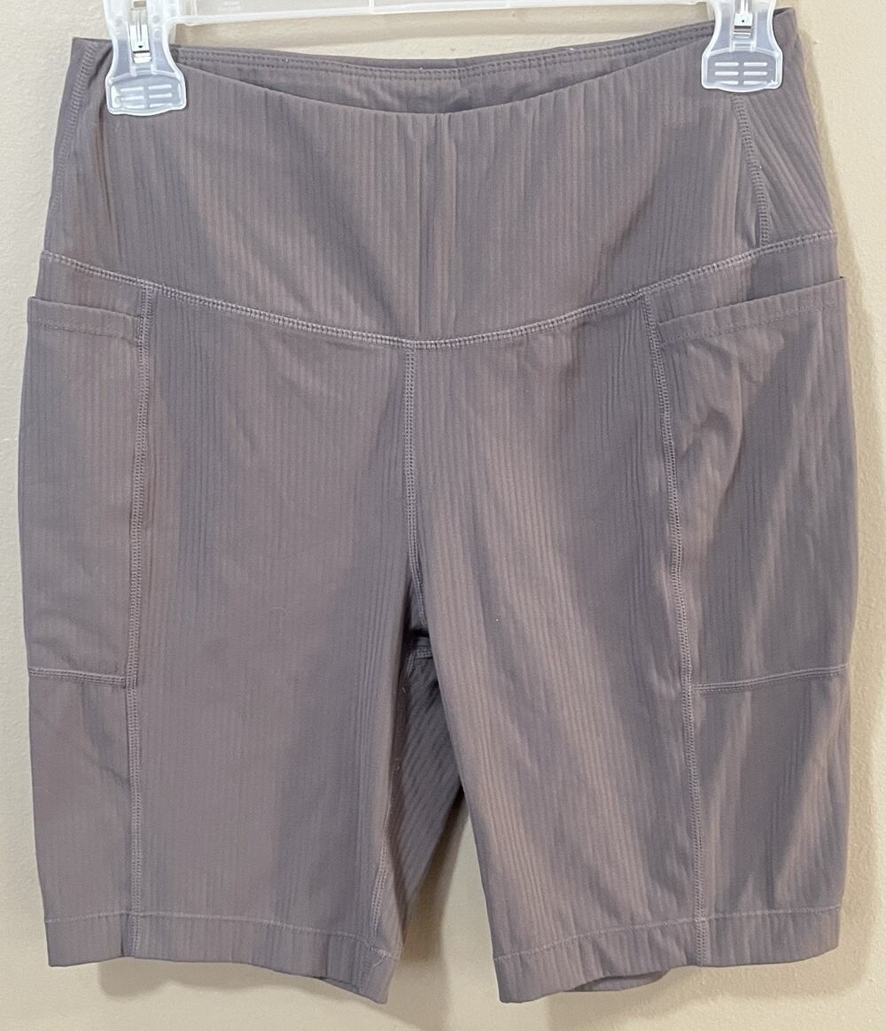 Mondetta Performance Luxury Womens S Biker Shorts Taupe Nylon Pockets EUC